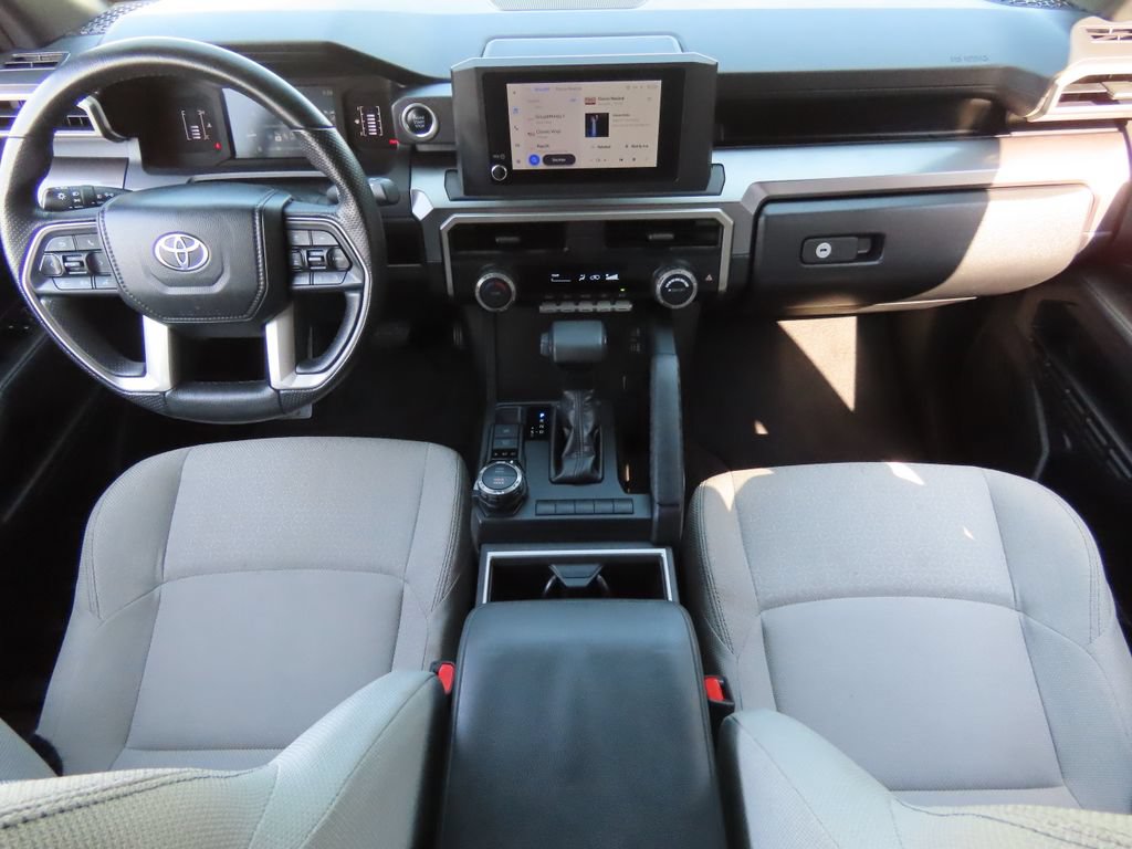 Used 2025 Toyota 4Runner SR5 AWD/4WD image 40