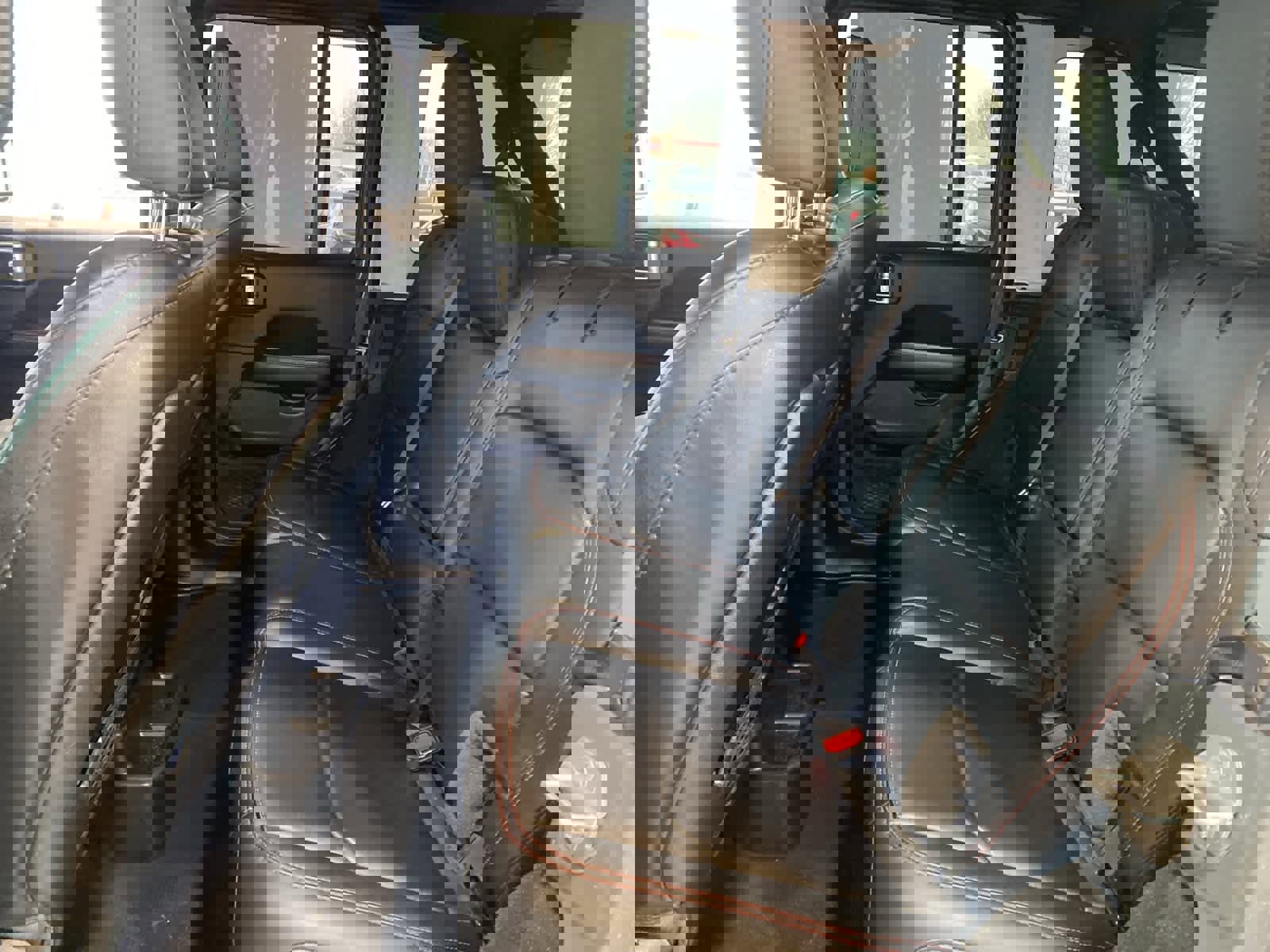 Used 2024 Jeep Wrangler Unlimited Rubicon image 23