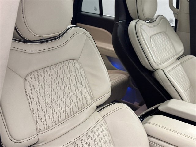 Used 2022 Lincoln Navigator L Black Label image 12