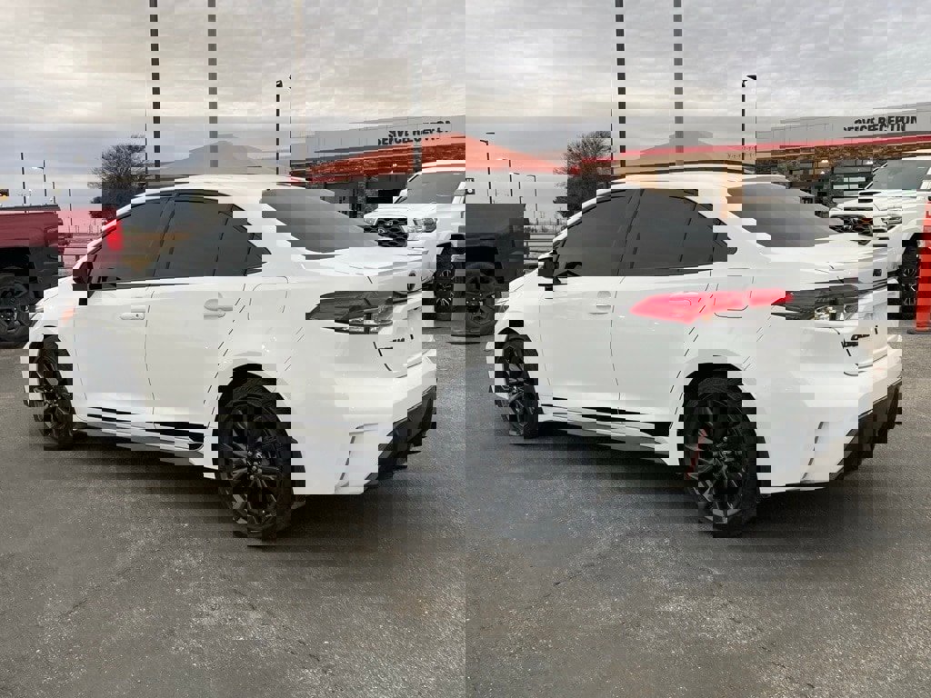 Used 2025 Toyota Corolla SE image 7