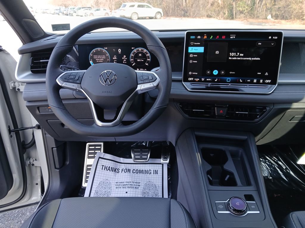 New 2026 Volkswagen Tiguan SE R-Line image 13