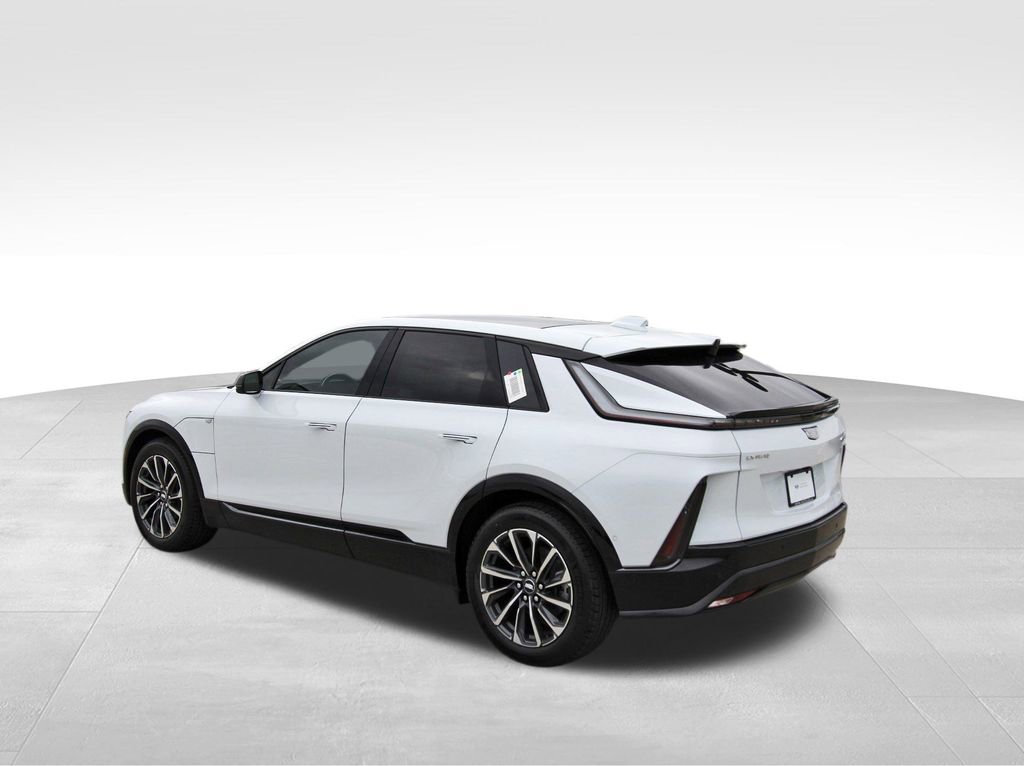 New 2026 Cadillac Lyriq Sport video 3