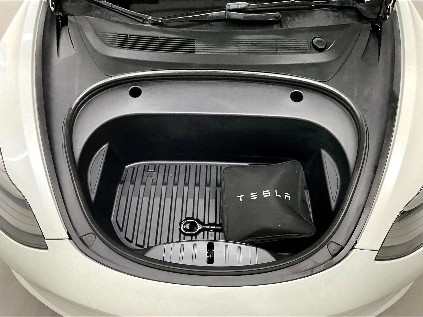 Used 2022 Tesla Model 3 Long Range AWD/4WD image 35