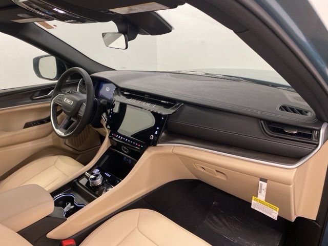 New 2026 Jeep Grand Cherokee Limited AWD/4WD image 24