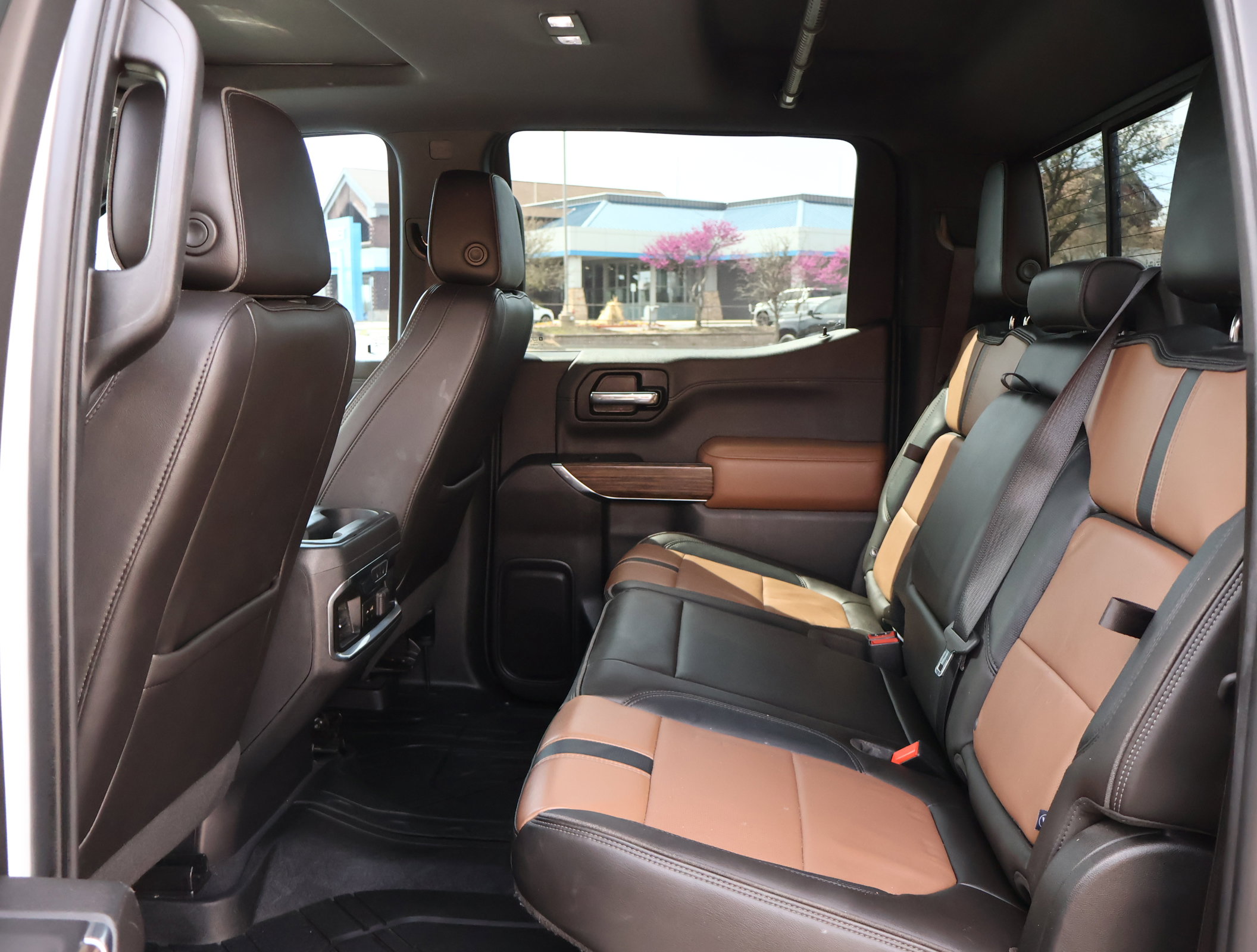 Used 2019 Chevrolet Silverado 1500 High Country w/ Technology Package image 27