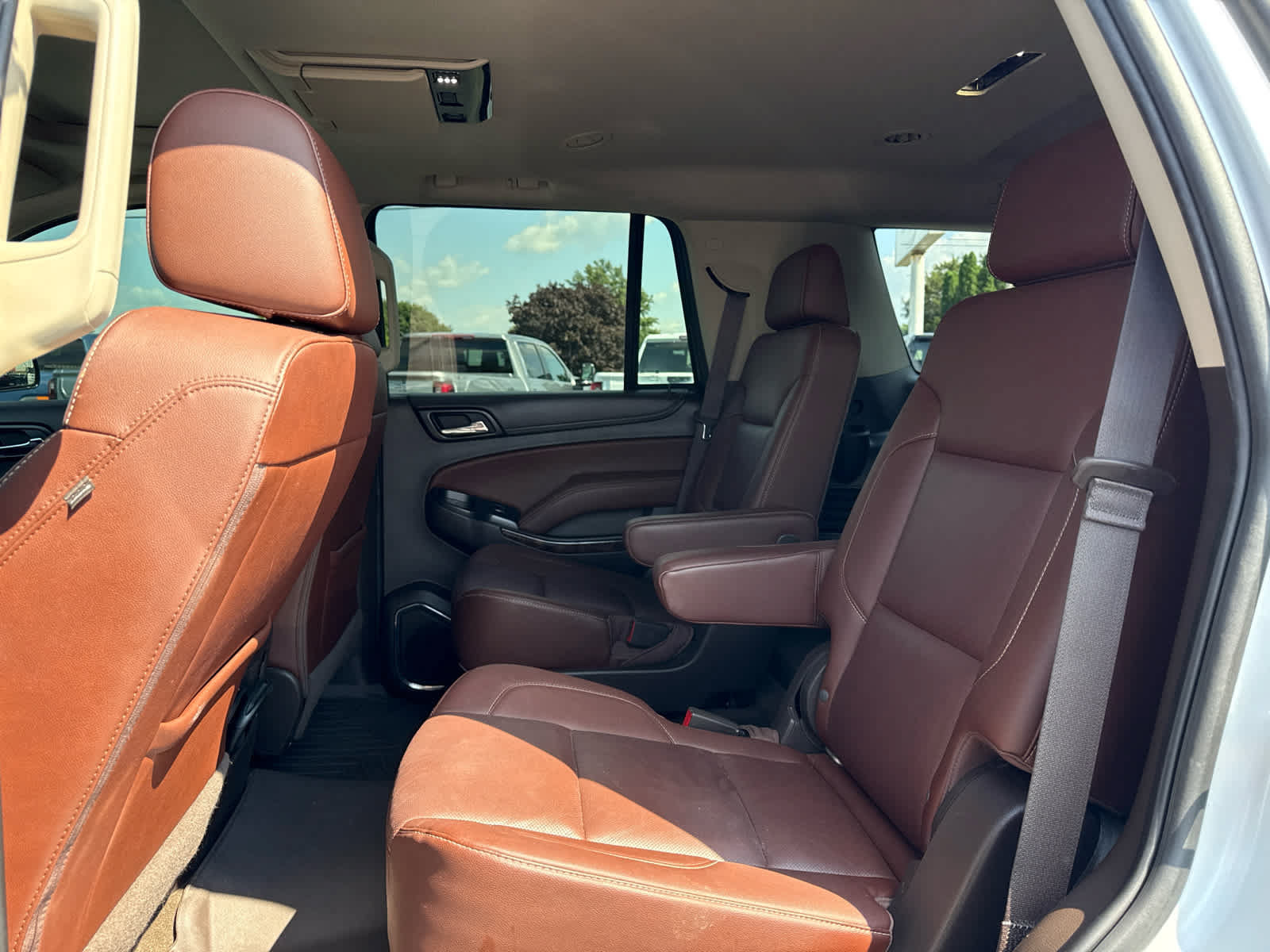 Used 2017 Chevrolet Tahoe Premier AWD/4WD image 23