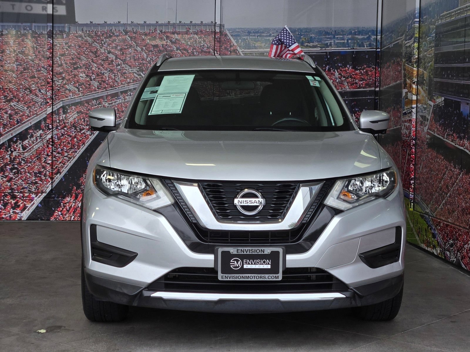 Used 2017 Nissan Rogue SV w/ SV Premium Package AWD/4WD image 3