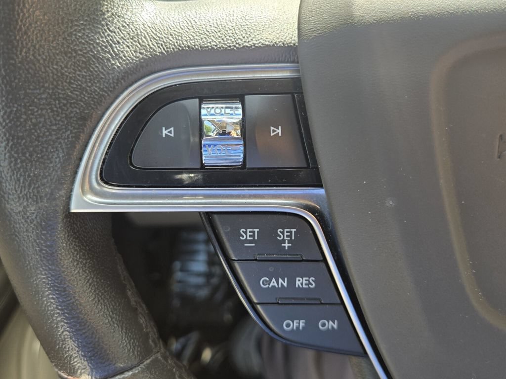 Used 2019 Lincoln Nautilus FWD image 23