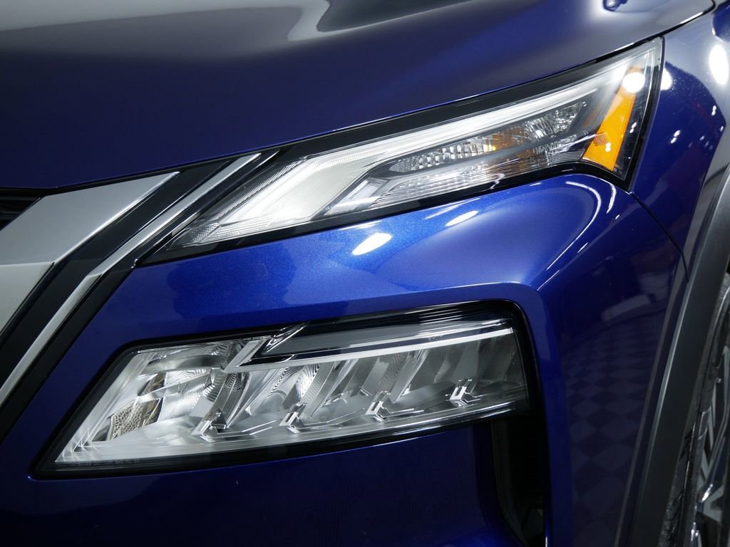 Used 2021 Nissan Rogue SV w/ Premium Package image 14