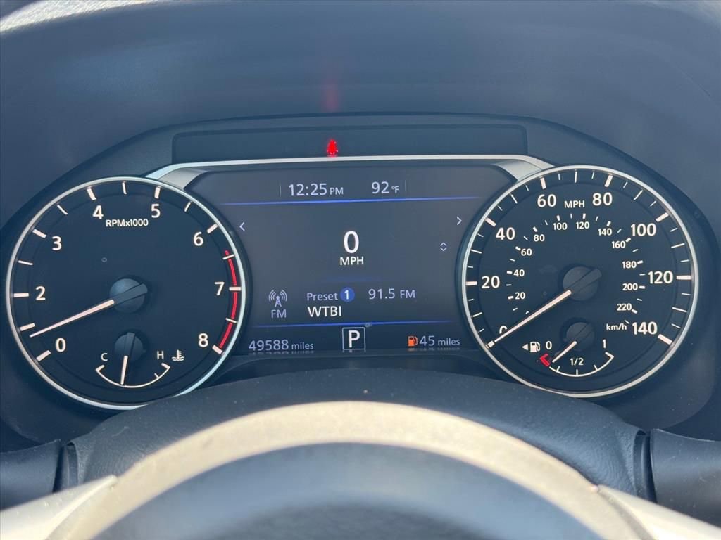 Used 2025 Nissan Altima 2.5 SV FWD image 18