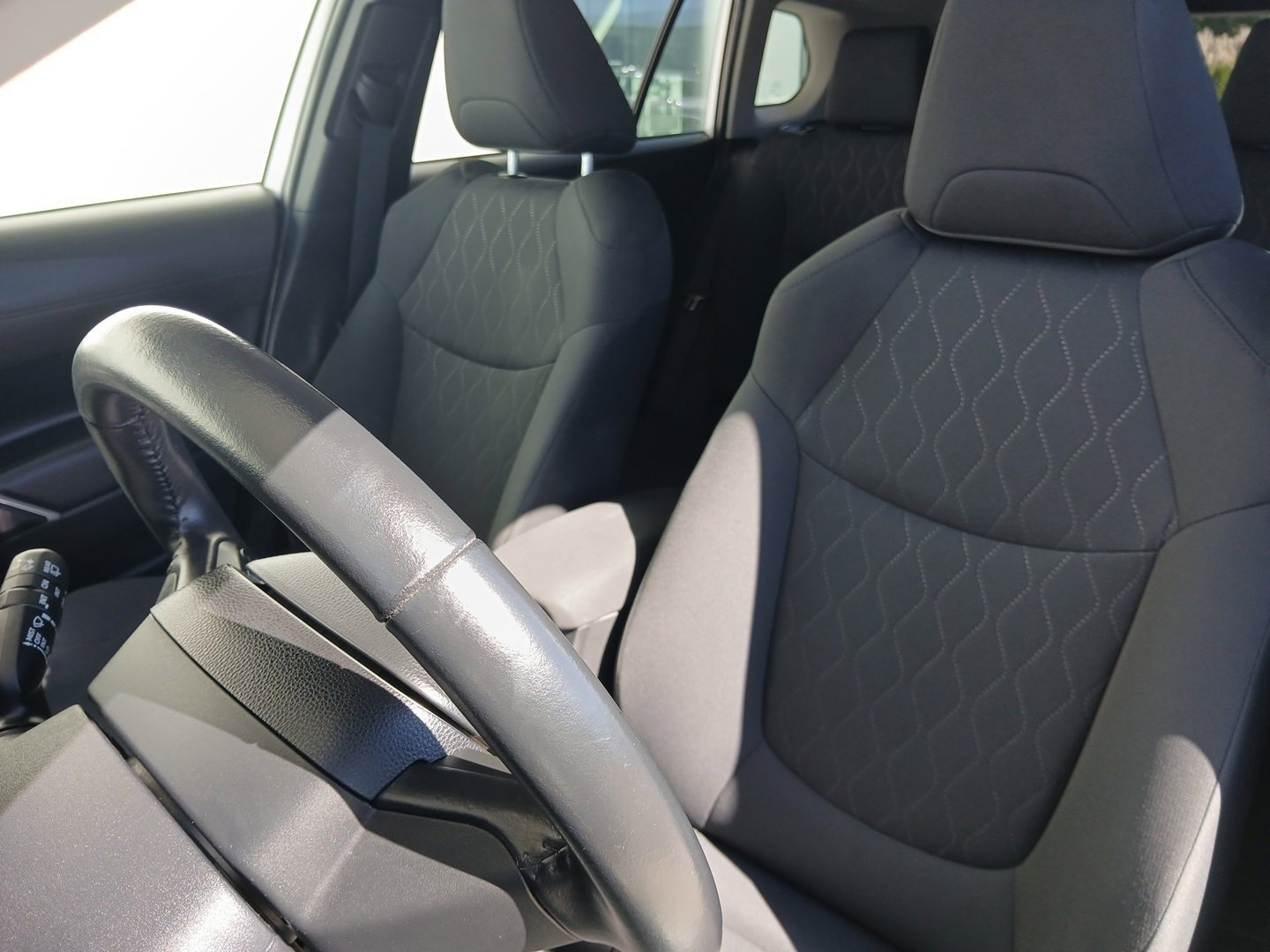 Used 2022 Toyota Corolla Cross LE image 14