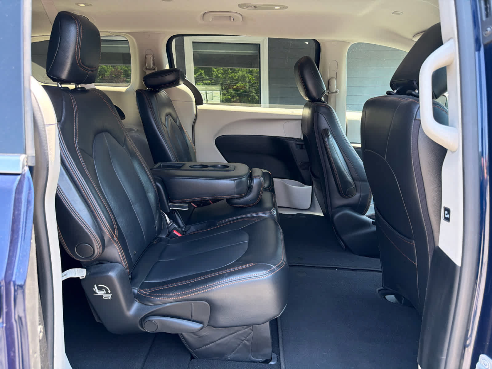 Used 2017 Chrysler Pacifica Touring w/ Tire & Wheel Group FWD image 20