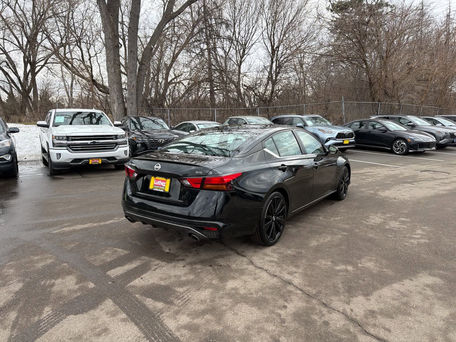 Used 2022 Nissan Altima 2.5 SR video 2