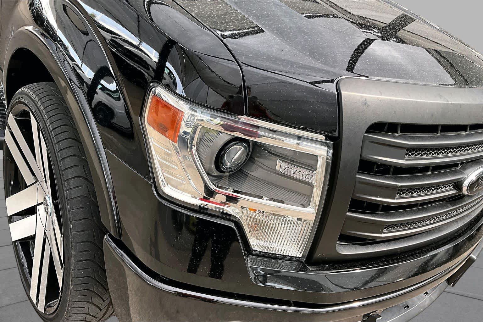 Used 2013 Ford F150 Lariat w/ Luxury Equipment Group RWD image 28