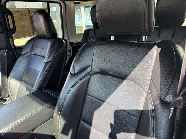 Used 2022 Jeep Wrangler Unlimited Sahara w/ Cold Weather Group image 14
