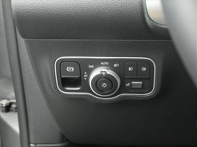 New 2026 Mercedes-Benz GLB 250 4MATIC image 10