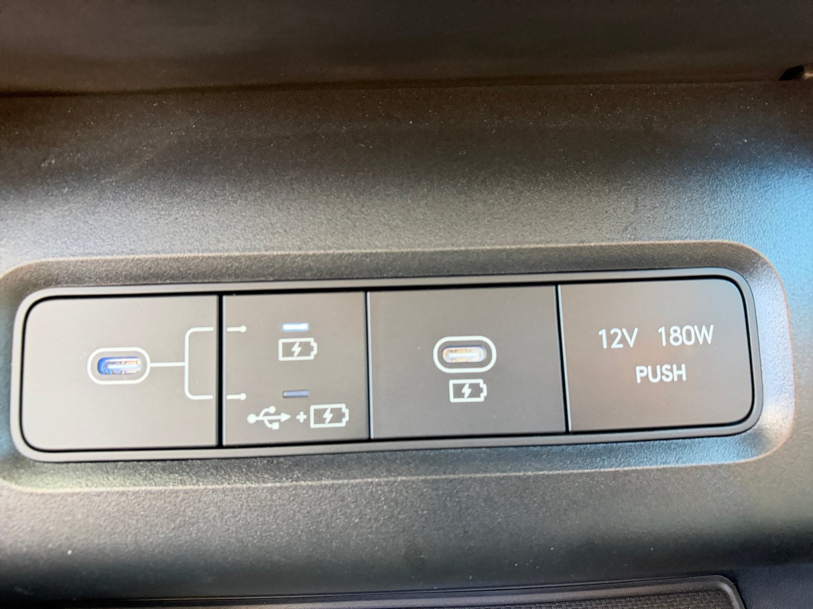 Certified 2025 Hyundai Tucson SEL AWD/4WD image 31