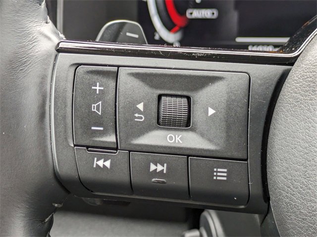 Used 2025 Nissan Pathfinder Platinum w/ Cargo Package image 30