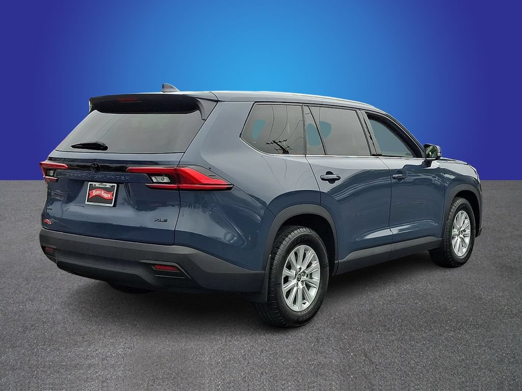 Used 2024 Toyota Grand Highlander AWD image 4