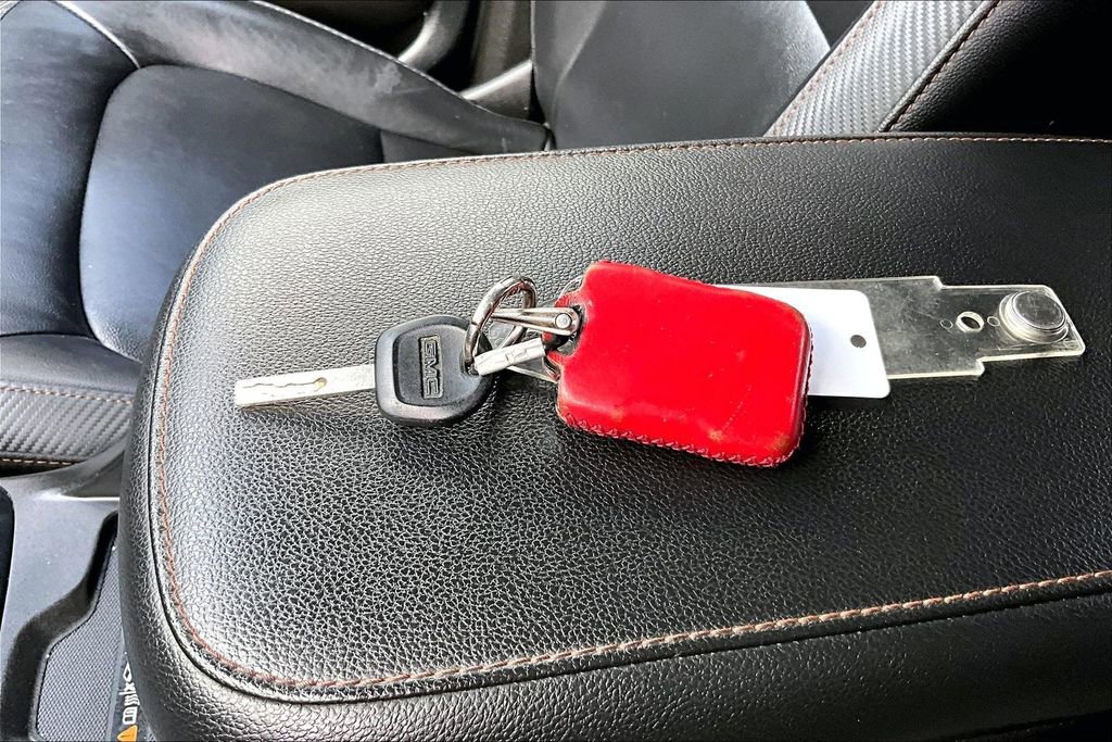 Used 2022 GMC Canyon AT4 image 36