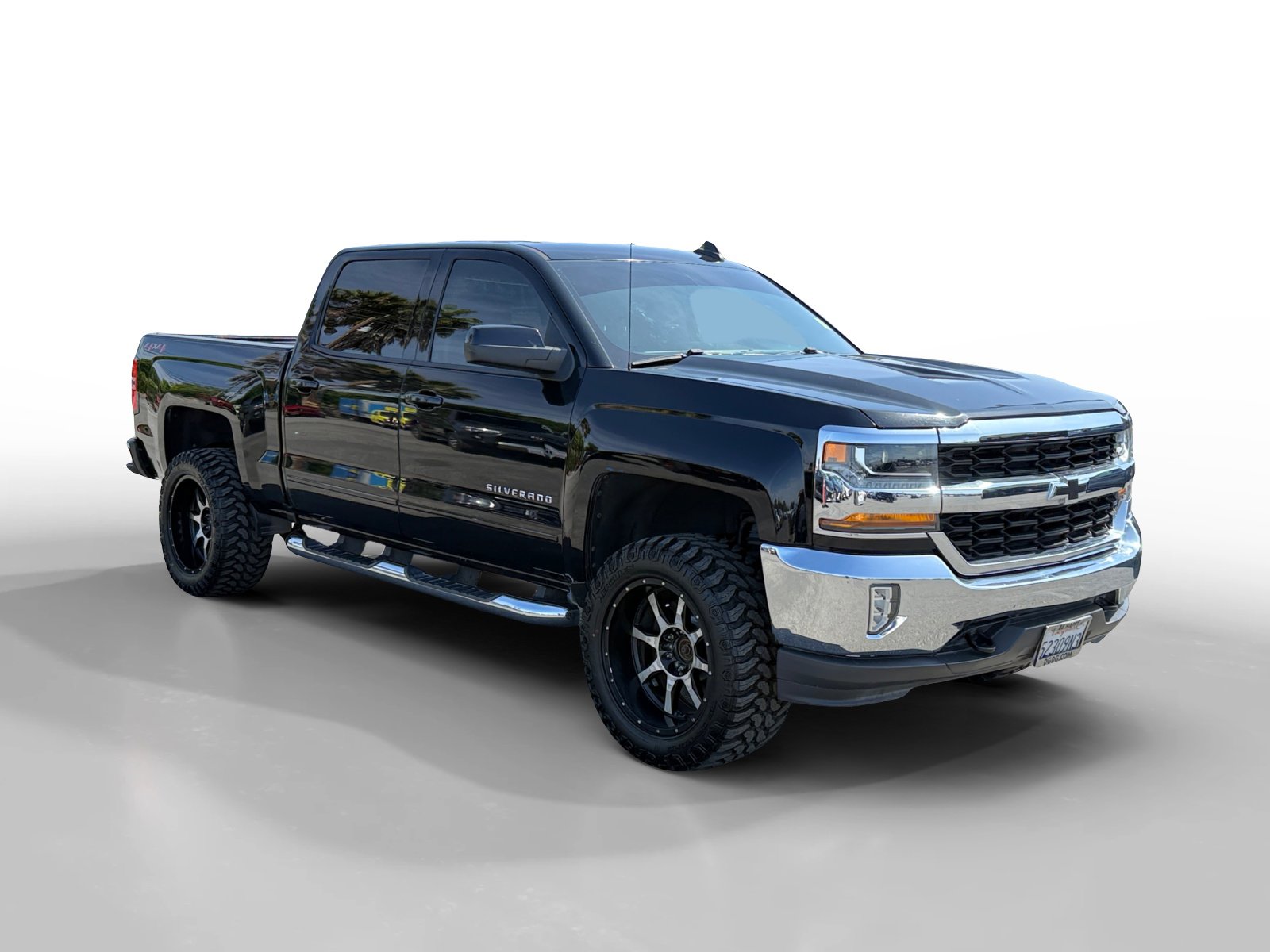 Used 2018 Chevrolet Silverado 1500 LT w/ All Star Edition AWD/4WD image 7