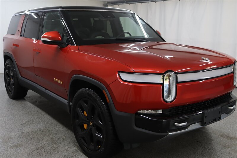Used 2023 Rivian R1S Adventure Quad AWD/4WD image 1