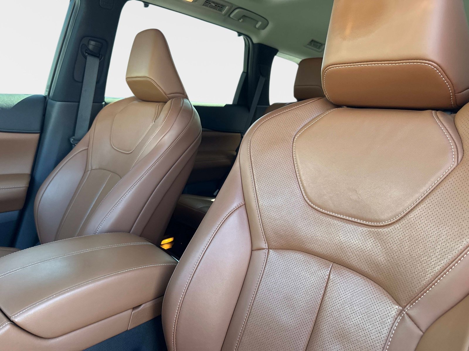 Used 2023 INFINITI QX60 Sensory w/ Cargo Package image 21