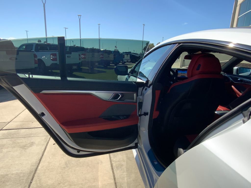Used 2025 BMW 840i w/ M Sport Professional Package image 29