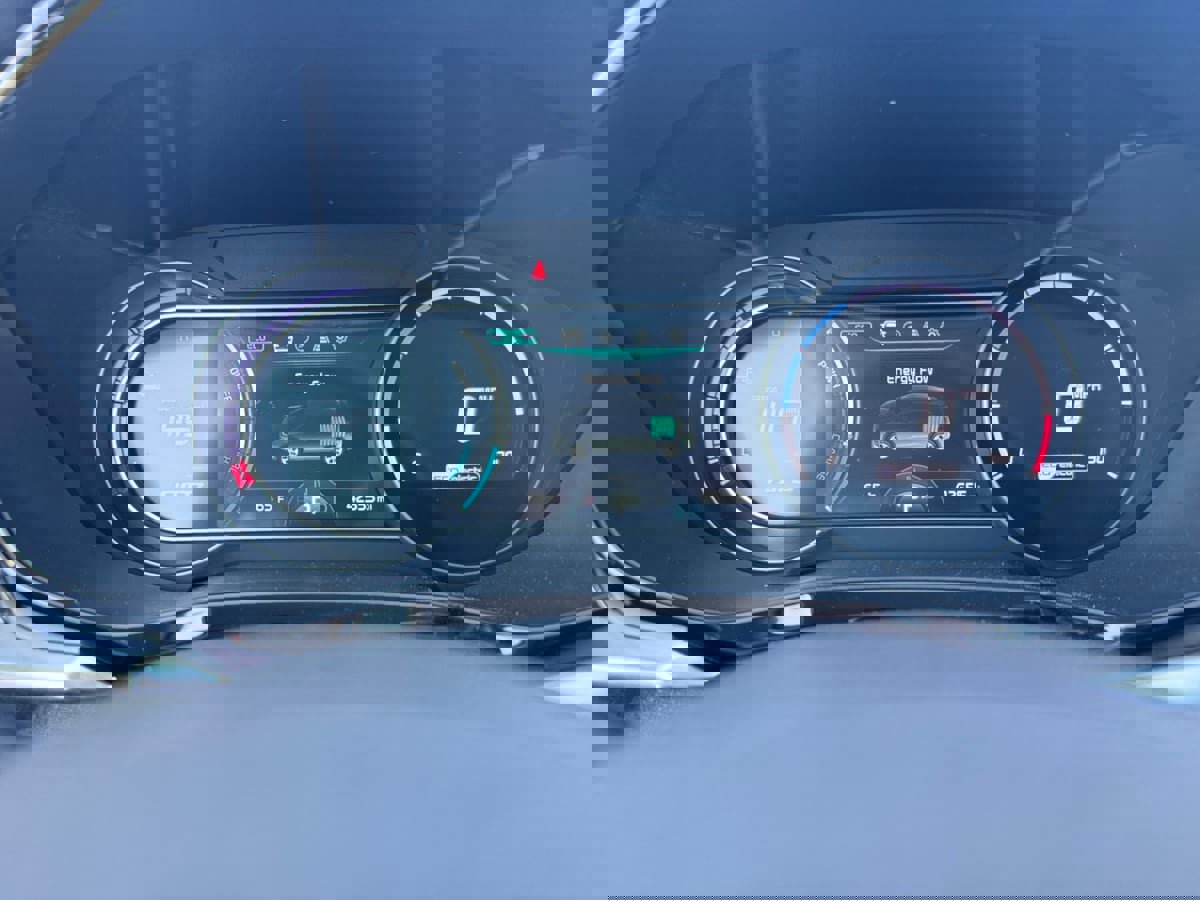 Used 2022 Kia Niro EX image 12