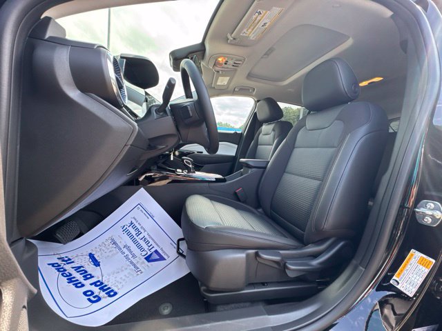 New 2026 Chevrolet Trax LT w/ Sunroof Package FWD image 11