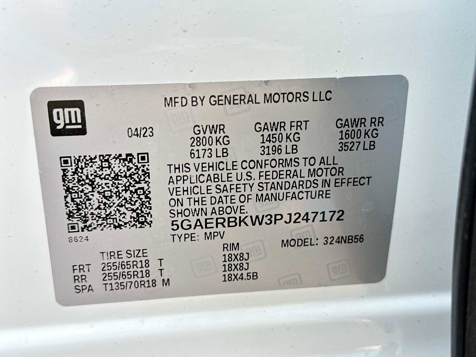 Used 2023 Buick Enclave Essence image 22