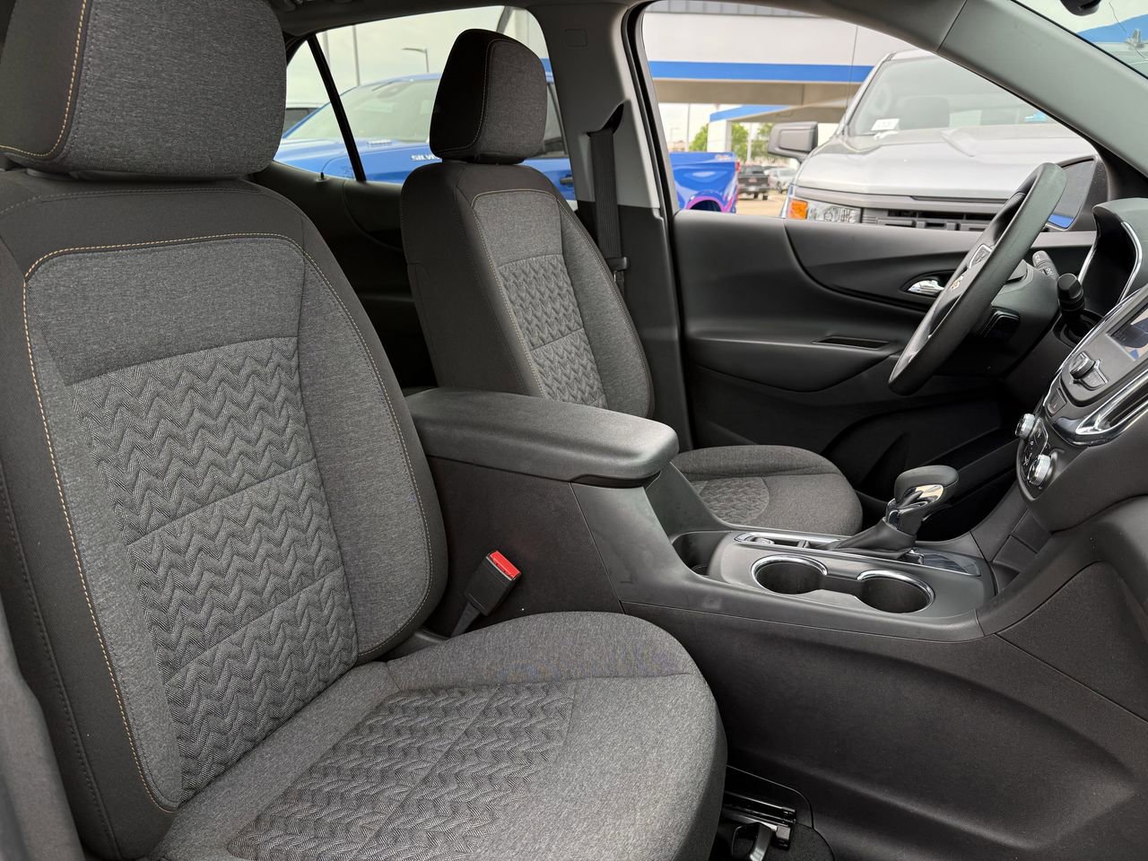 Used 2023 Chevrolet Equinox LT FWD image 23