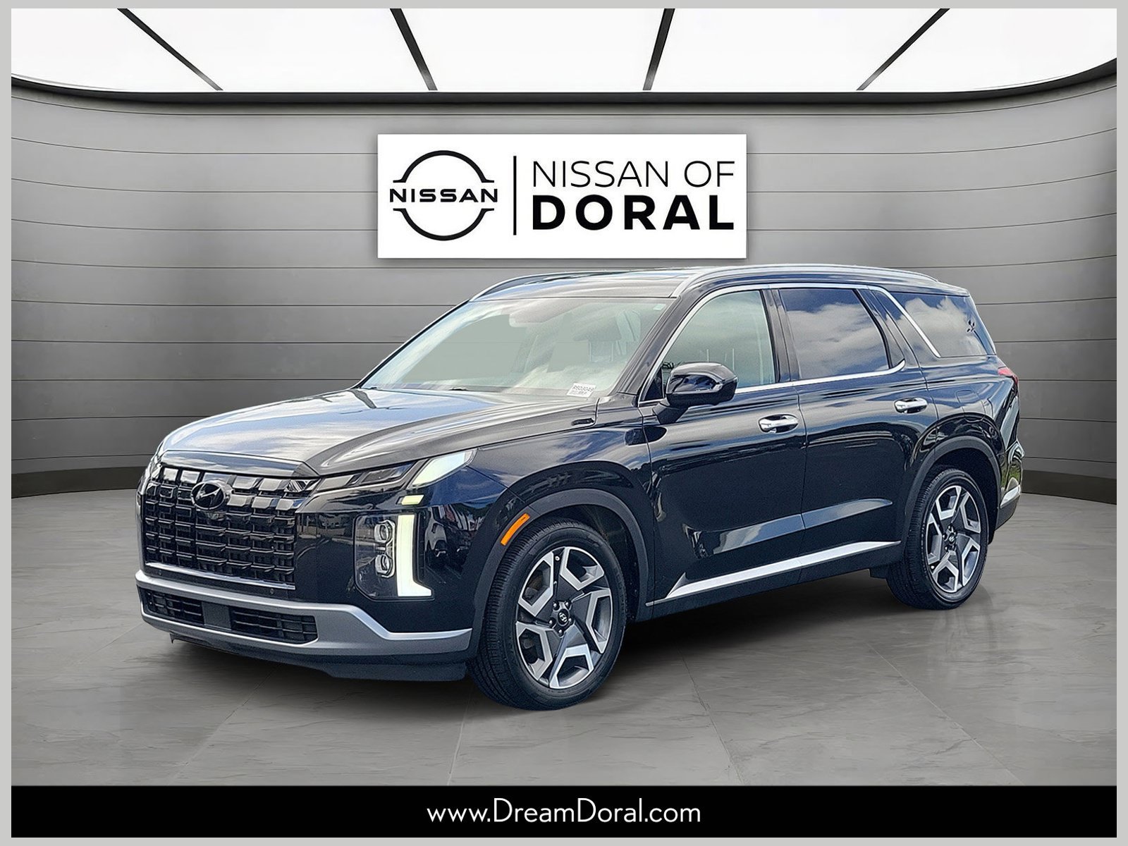 Used 2023 Hyundai Palisade SEL AWD/4WD image 1