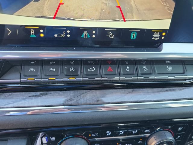 Used 2023 Chevrolet Silverado 1500 LTZ AWD/4WD image 23