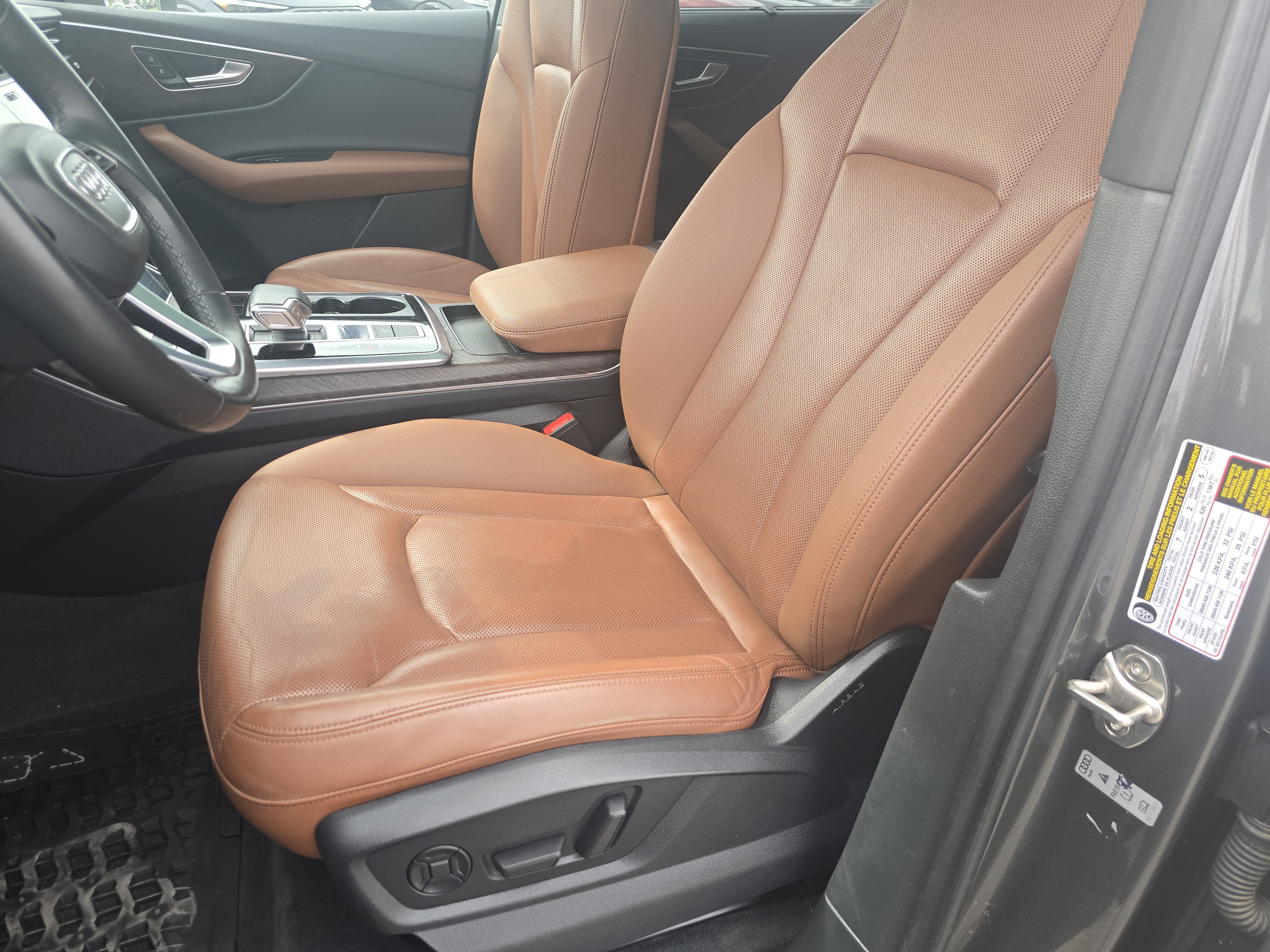 Used 2022 Audi Q7 2.0T Premium Plus AWD/4WD image 22