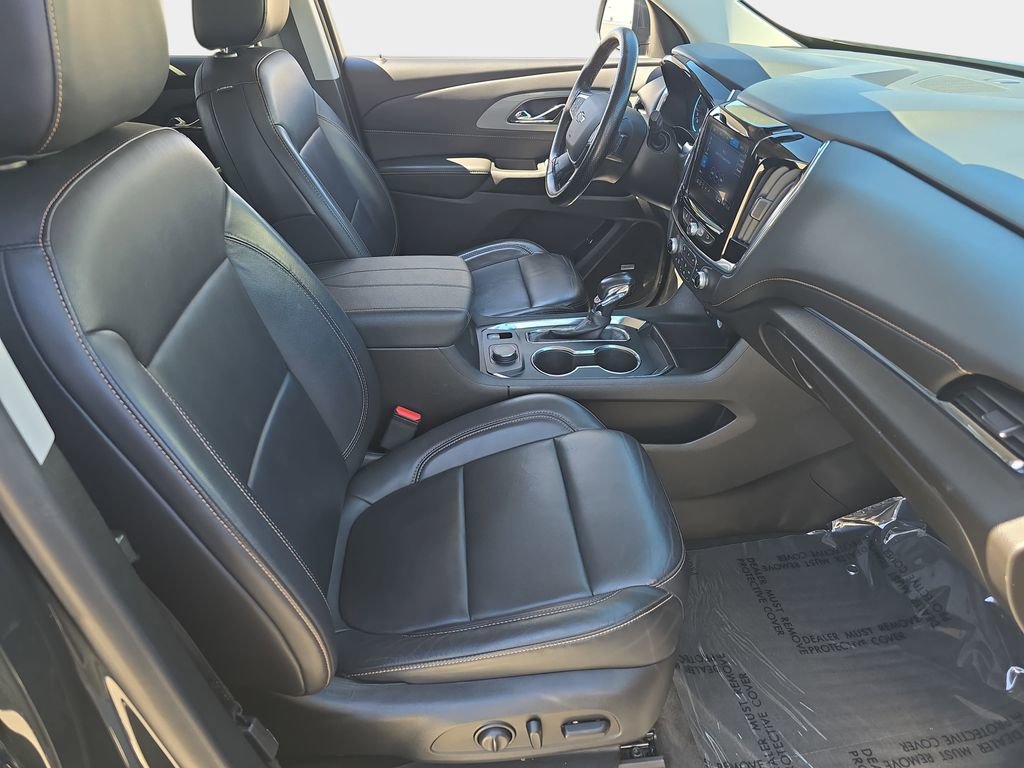 Used 2021 Chevrolet Traverse RS image 12
