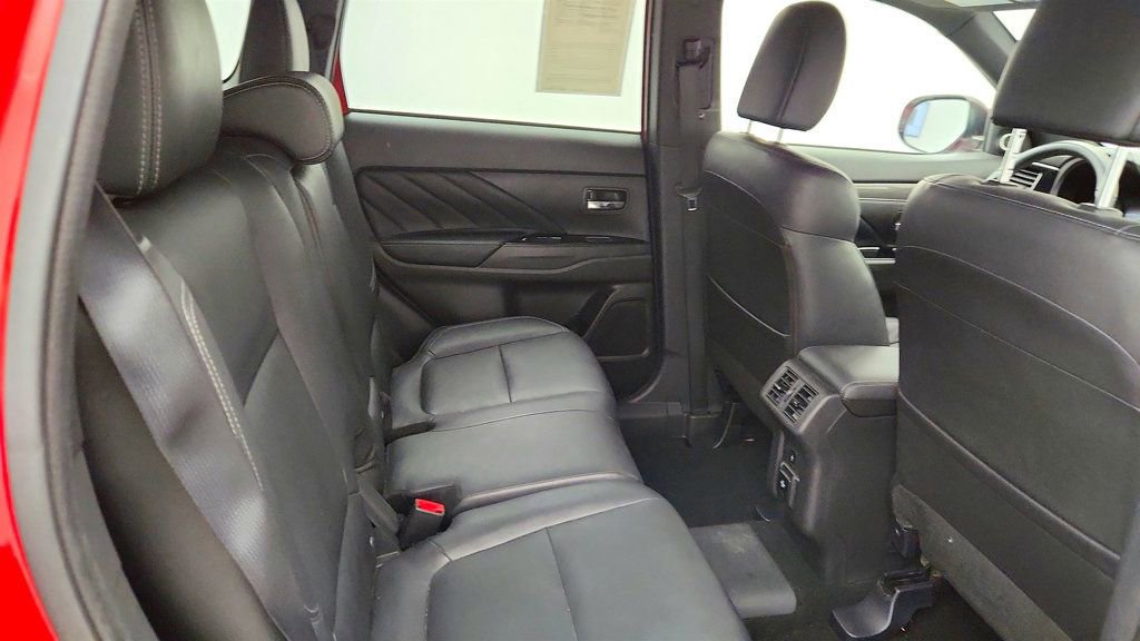 Used 2019 Mitsubishi Outlander GT image 23