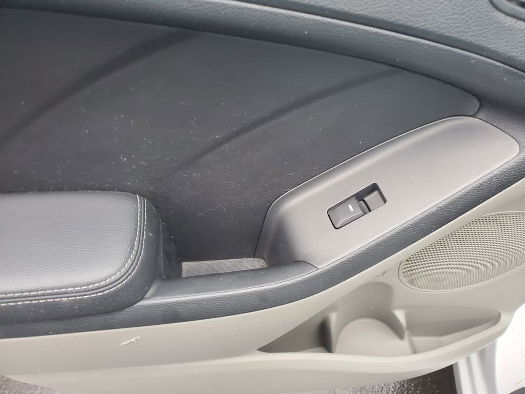 Used 2015 Kia Forte LX image 12