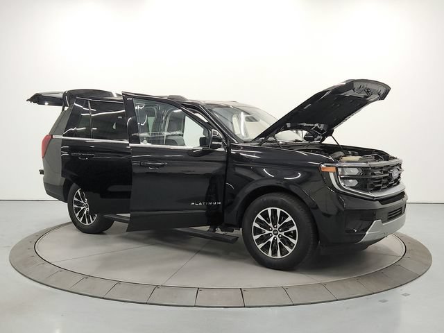 Used 2025 Ford Expedition Platinum AWD/4WD image 9