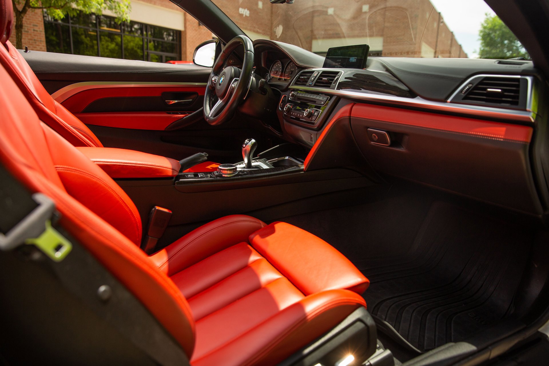 Used 2017 BMW M4 Convertible w/ Competition Package RWD image 40