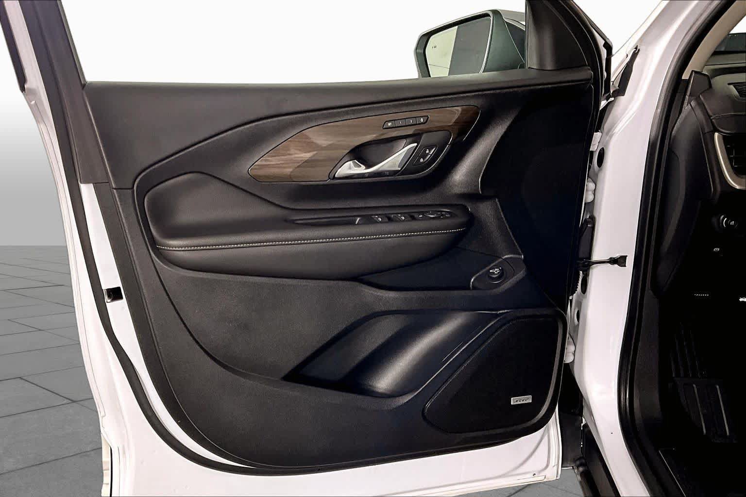 Used 2020 GMC Terrain Denali w/ Denali Premium Package FWD image 20