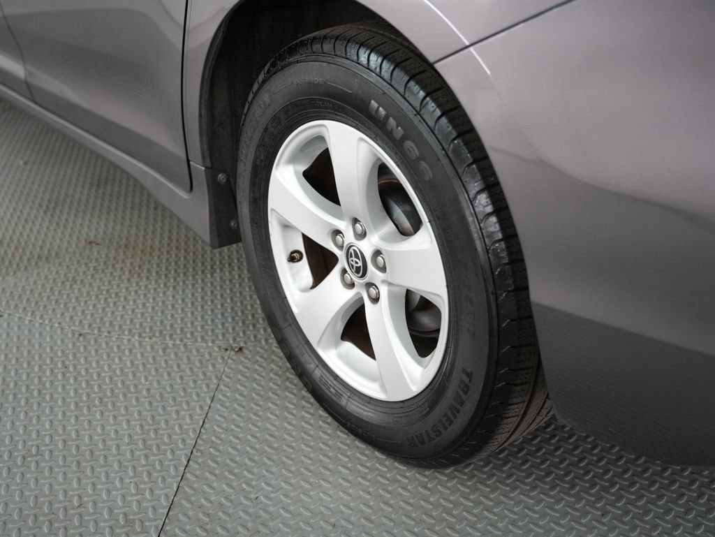 Used 2020 Toyota Sienna LE FWD image 52