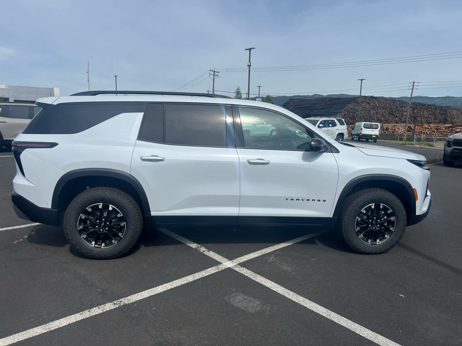 New 2026 Chevrolet Traverse Z71 w/ Enhanced Driving Package AWD/4WD image 5