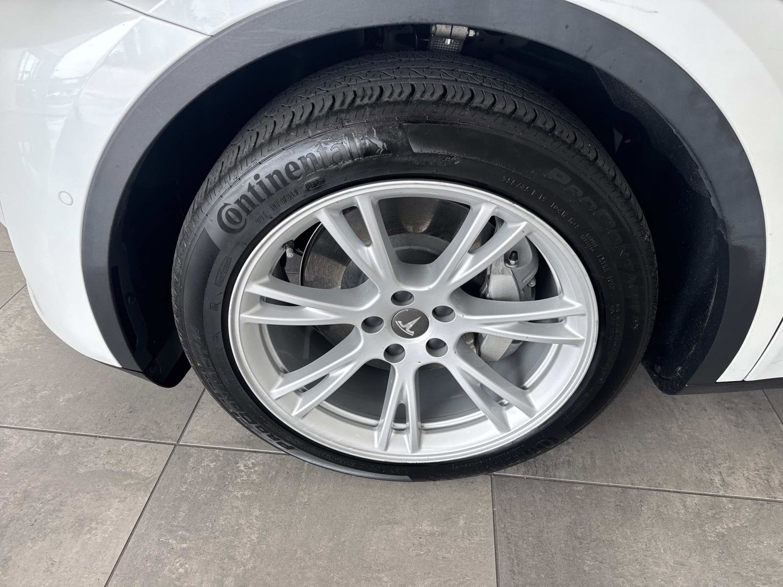 Used 2021 Tesla Model Y Long Range AWD/4WD image 10