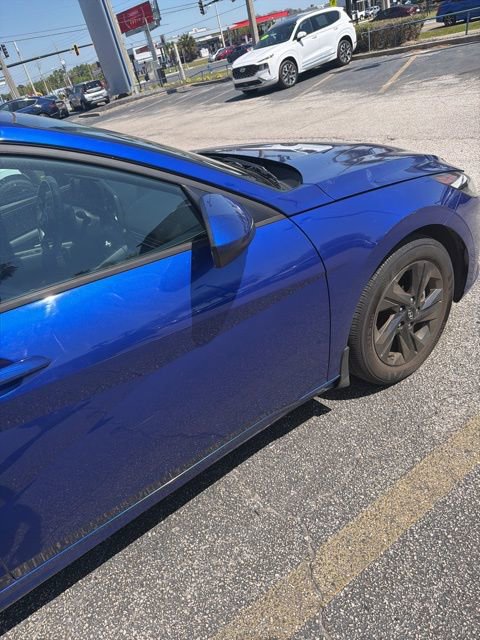 Certified 2022 Hyundai Elantra SEL image 11