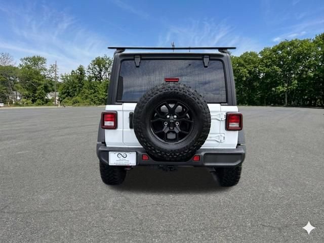 Used 2025 Jeep Wrangler Sport AWD/4WD image 7