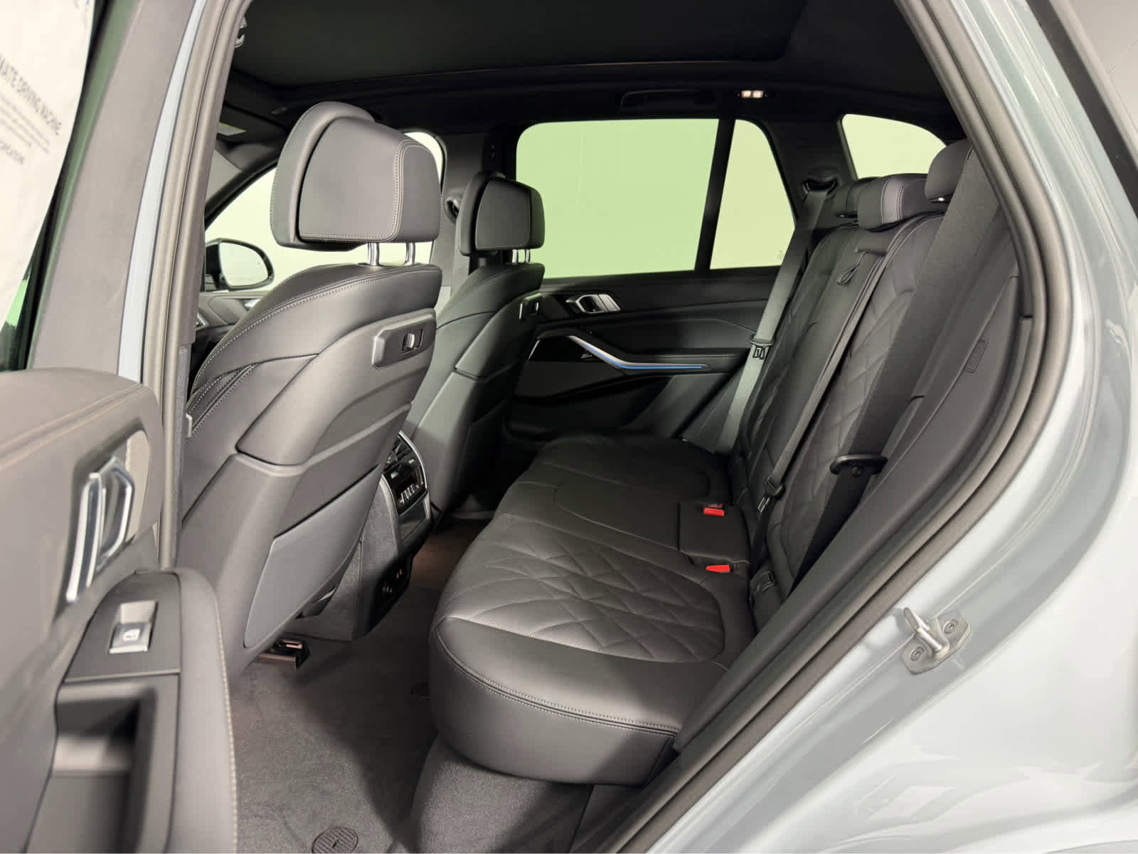New 2026 BMW X5 xDrive50e w/ M Sport Package AWD/4WD image 12