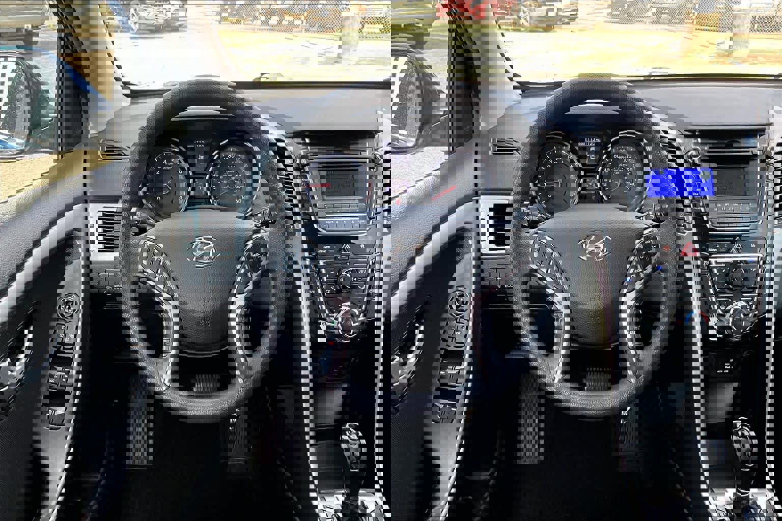 Used 2017 Hyundai Elantra GT image 5