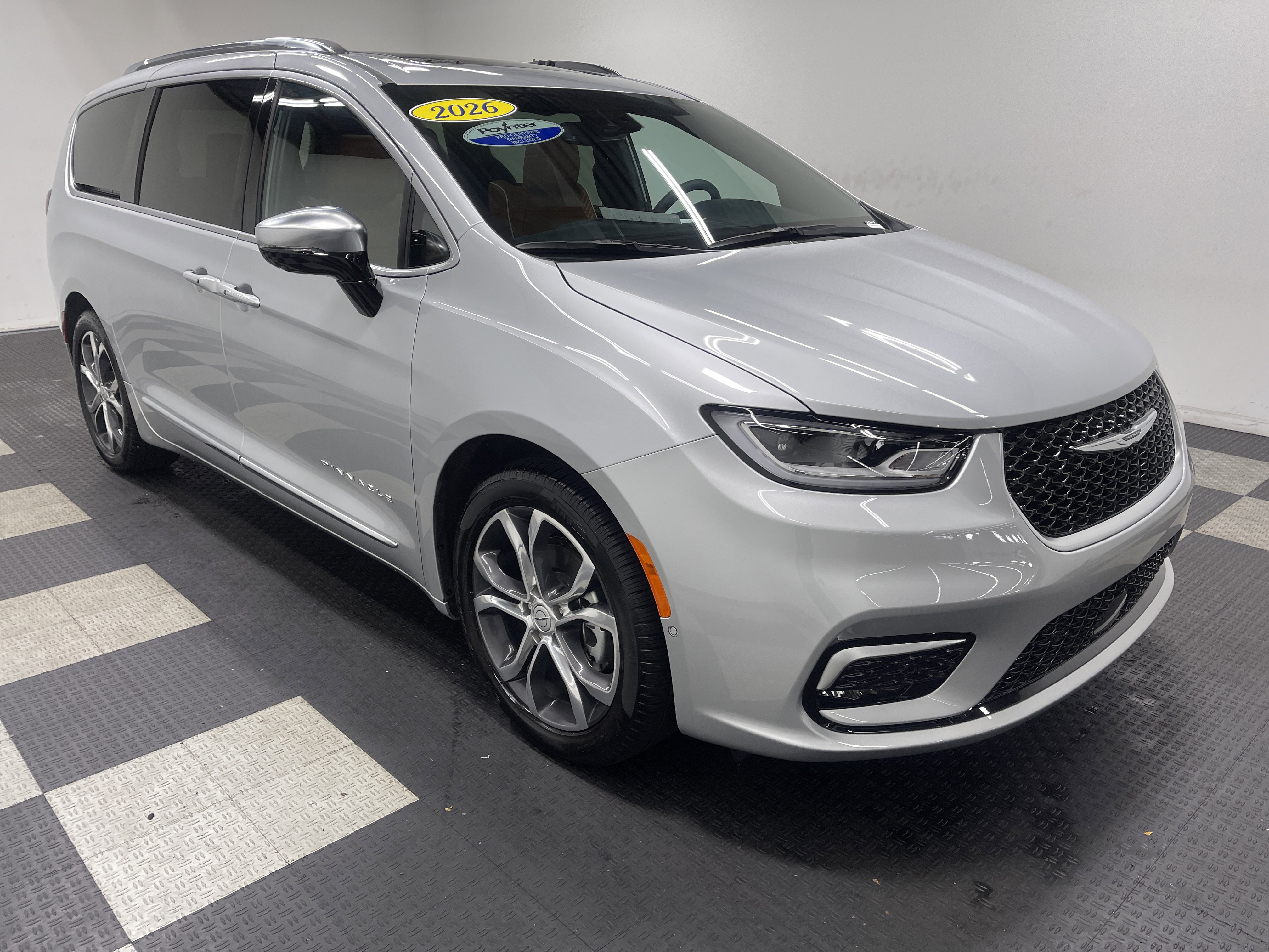 Used 2026 Chrysler Pacifica Pinnacle image 6