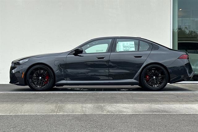 New 2026 BMW M5 w/ Executive Package image 6